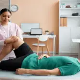 Knee-Pain-Physiotherapy-in-Mumbai (1)